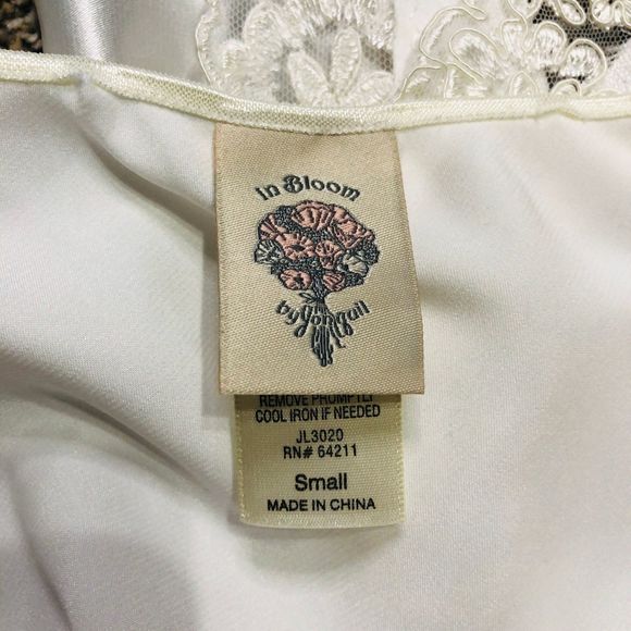 In Bloom white lace slip dress size small - Picture 8 of 11
